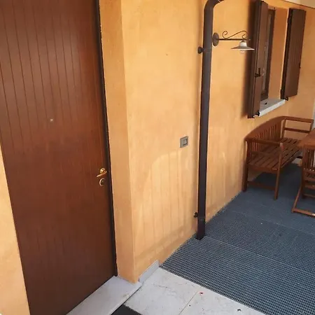 Am Gardasee In Tignale, Pool, Seesicht, Wlan Kostenlos Apartment Tignale