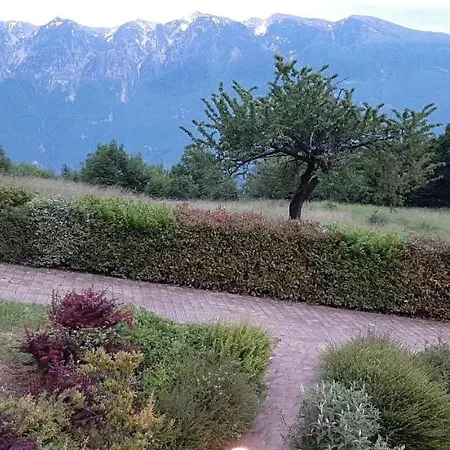 Apartment Am Gardasee In Tignale, Pool, Seesicht, Wlan Kostenlos