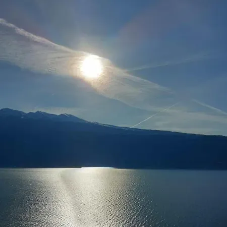 Apartman Am Gardasee In Tignale, Pool, Seesicht, Wlan Kostenlos Tignale